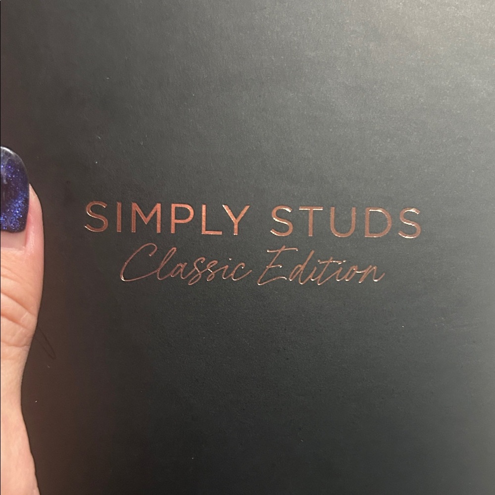 Simply Studs Classic Edition - charming grace